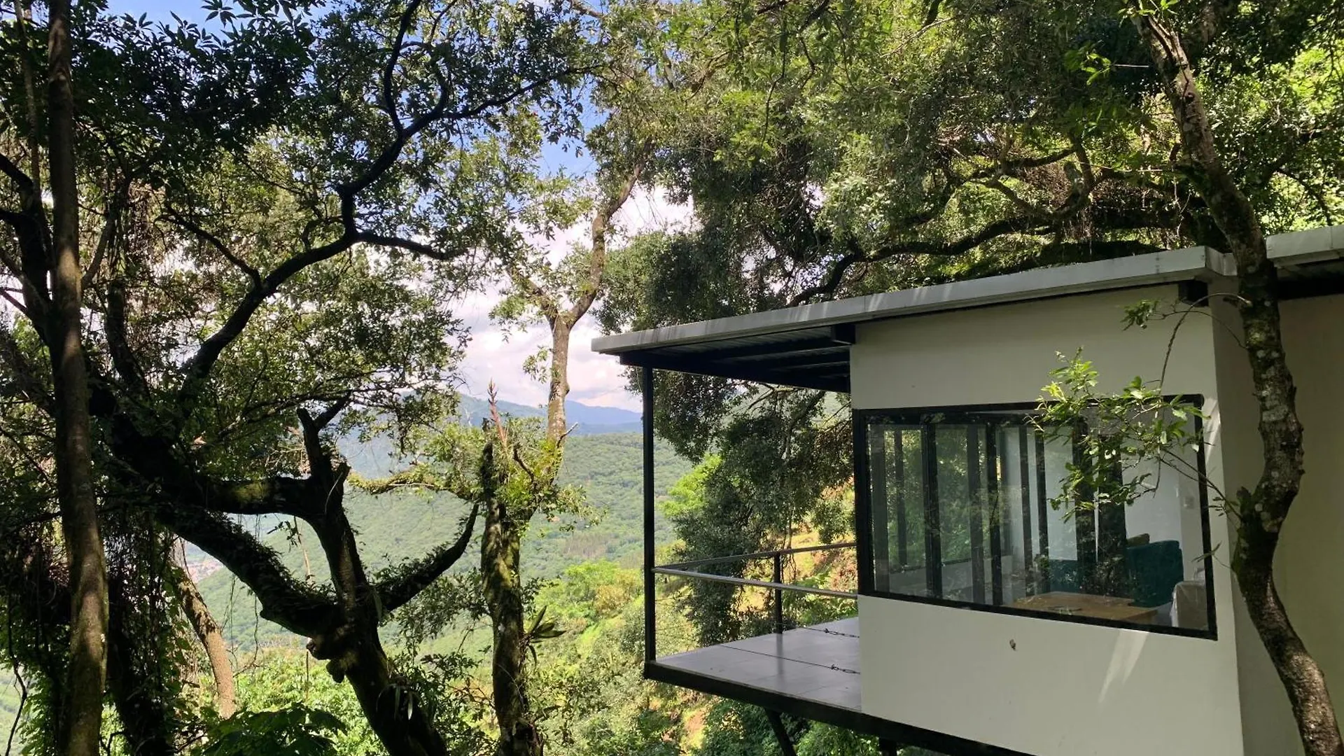 Lodge Finca El Tambor Nature Reserve, Lodging And Tours Antigua