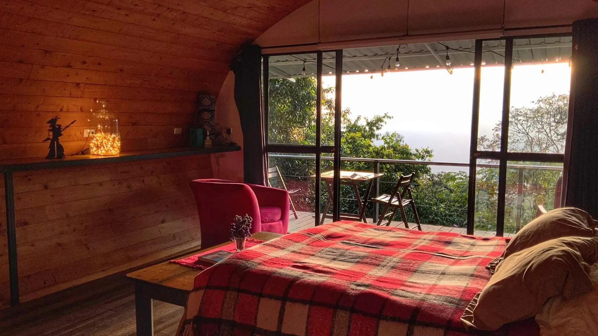 Finca El Tambor Nature Reserve, Lodging And Tours Antigua