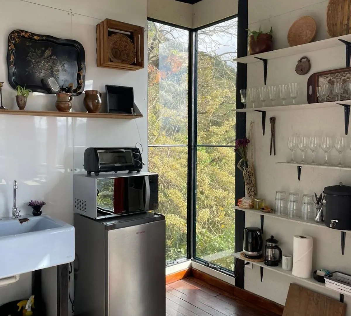 Finca El Tambor Nature Reserve, Lodging And Tours Antigua Lodge