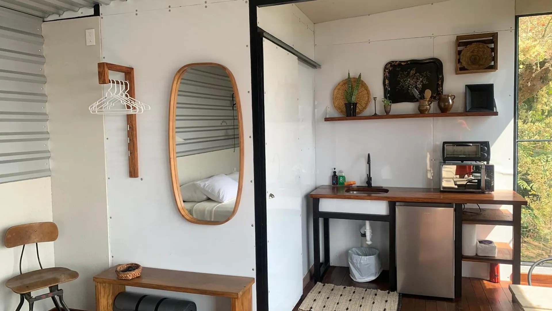 Finca El Tambor Nature Reserve, Lodging And Tours Antigua Lodge